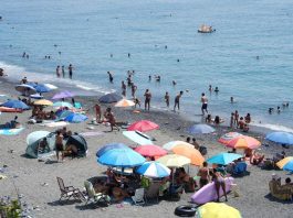 Lecce, si sente male mentre nuota con gli amici: morto 19enne