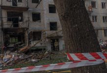 Ucraina, missili balistici russi su Kiev: almeno 9 morti