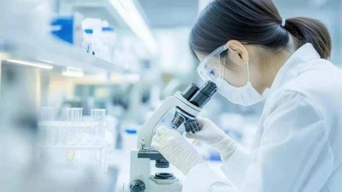 laboratorio_adobestock_comm
