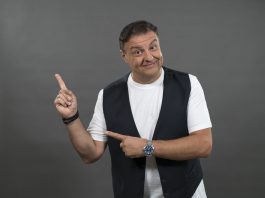 Claudio Lauretta chiude la quinta edizione di Sportivamente con lo spettacolo “Imitamorfosi”