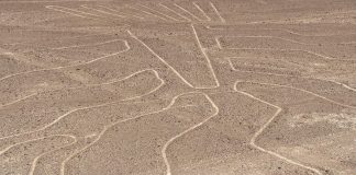 Perù, aereo con italiani a bordo sorvolava Linee di Nazca: cosa sono