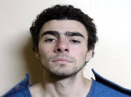 Usa, Luigi Mangione pronto a dichiararsi colpevole nel processo federale: svolta nel caso Brian Thompson