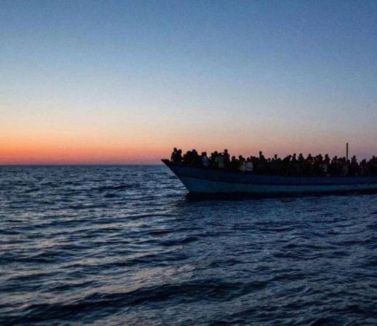 Migranti, Berlino: “Ci aspettiamo che i trasferimenti continuino”. Tajani: “Trovare un equilibrio sulle Ong”
