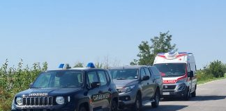 Mina anticarro fatta brillare a Villa Saviola: forte boato, operazioni riuscite
