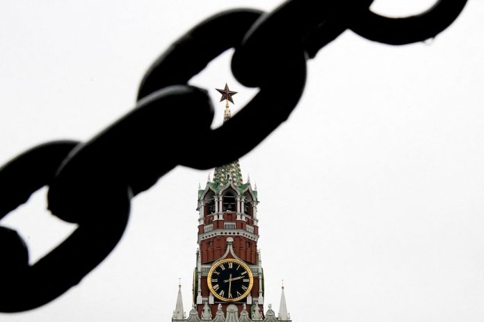mosca_cremlino_torre_2_afp