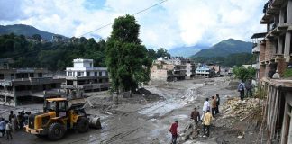 Alluvione in Nepal, sale a 469 il bilancio dei morti: oltre 1.400 dispersi