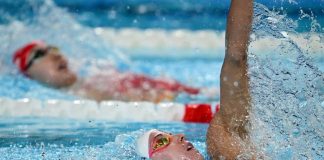 Salute: negli sport acquatici è alto rischio ‘orecchio del surfista’, come proteggere l’udito