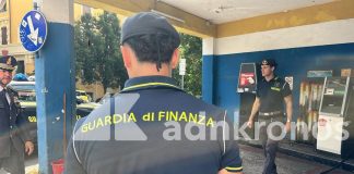 Carburante annacquato, in corso maxi operazione Gdf per controlli a distributori a Roma
