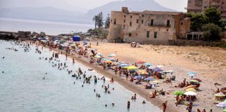Caldo, nuova ondata a passo lento: oggi 6 città con bollino arancione ma domani scendono a 4