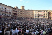 Palio di Siena, domani la grande sfida dell’Assunta: dove vederla in tv