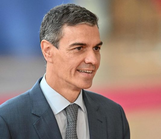 Sanchez in vacanza a Lanzarote, pubblica la sua ‘playlist’