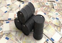 Prezzi petrolio in calo, Brent e WTI scendono: quanto costano benzina e diesel oggi