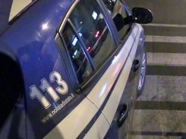 Roma, rissa con spray urticante e bottiglie di vetro a Trastevere tra 15 ragazzi: tre in manette