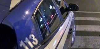 Roma, rissa con spray urticante e bottiglie di vetro a Trastevere tra 15 ragazzi: tre in manette