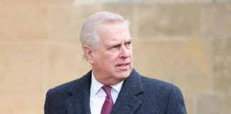 Andrew, via i titoli e la casa… ma non i privilegi funebri