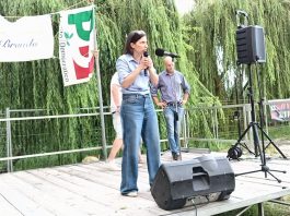 Carburanti, Schlein a Rivalta: “tassare gli extraprofitti”. Nel discorso anche allarme clima e primarie