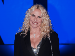 Antonella Clerici ‘contro’ le mete estive: “Forse ho sbagliato lavoro”