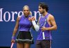 Alcaraz show al ritorno in campo con Serena Williams: super debutto per la coppia da sogno, poi il ko contro Cobolli