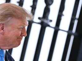 Trump torna alle catapulte a vapore, ordinata nuova portaerei per lanciare i jet