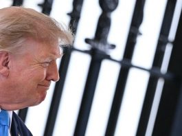 Iran, Trump sospende gli attacchi: “Ma si arrivi subito a un accordo”