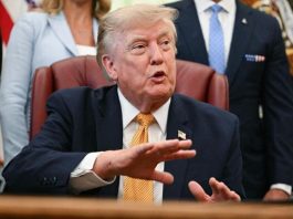 Trump all’Iran: “Ultima chance per un accordo”. E rilancia la riapertura di Hormuz entro oggi