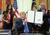 Trump cambia le ‘regole’ per i vaccini dei bambini: “Ora tassi elevati di autismo”