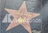 Trump, la stella a Hollywood è ‘rotta’. E c’è un insulto all’Ice