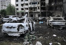 Ucraina, missili russi colpiscono Kiev: 2 morti e una ventina di feriti
