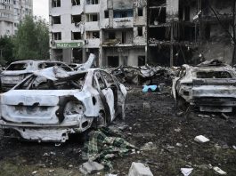Ucraina, missili russi colpiscono Kiev: 2 morti e una ventina di feriti