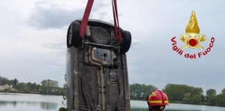 Gonzaga, auto nel lago alla Cava Margonara: morto un anziano