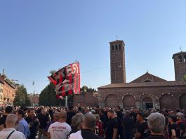 Baresi, oggi i funerali: migliaia di tifosi a Sant’Ambrogio per l’ultimo saluto – Diretta