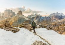 Dalle distorsioni alla caviglia alla lombalgia, tutte le insidie del trekking in montagna