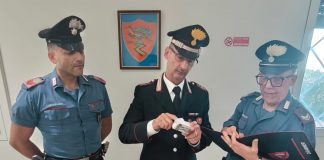Fratelli spacciatori in manette: sequestrati oltre un chilo di hashish e 135gr di cocaina