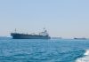 Petroliera colpita da tre proiettili nello Stretto di Hormuz, nessuna vittima