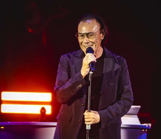 Antonello Venditti in concerto al PalaUnical sabato 3 aprile 2027