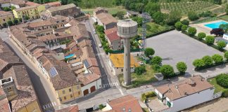 Addio alle torri idriche di Bozzolo, Campitello e Ostiglia: da novembre via alla demolizione