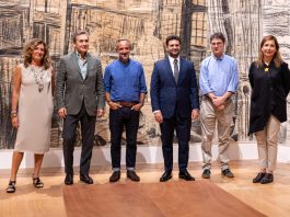 Mostra di Gilbert & George e nuovo allestimento: si rinnova la Sonnabend Collection
