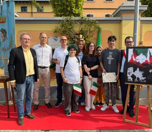 Montanara ricorda Elisabetta Braguzzi: cerimonia e premio “Linguaggio Visivo” allo studente Muhammad Imran