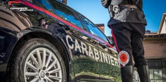 Medole, hashish nascosto sotto una tegola: blitz e sequestro dei Carabinieri
