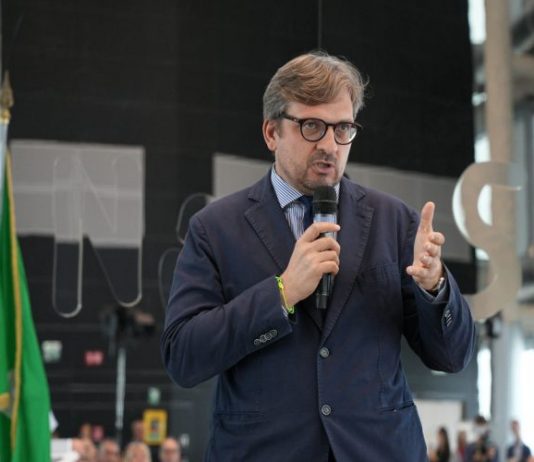 Allarme energia, l’assessore Guidesi: “con questi costi la Lombardia si ferma”