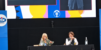 Luciana Littizzetto, un po’ Queen un po’ Teenager: l’ironia sfida i sessant’anni