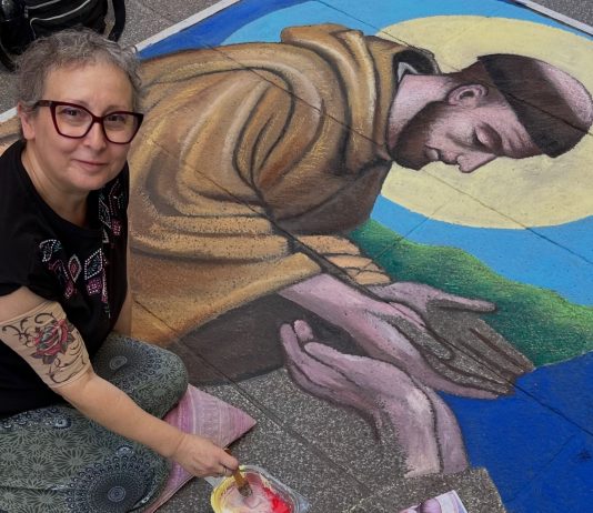 Addio a Mariangela Cappa, una vita tra gessetti e colori: “Ha disegnato fino all’ultimo”