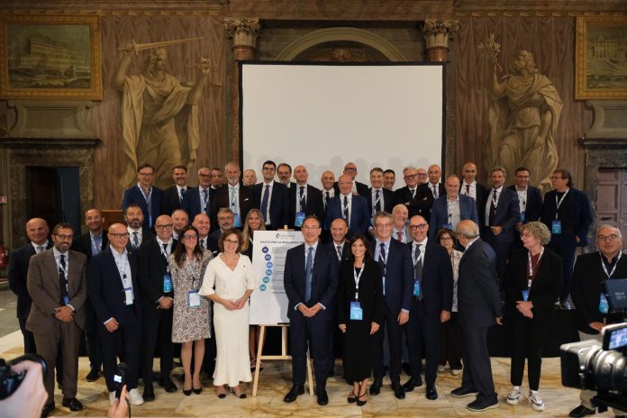 Patto aziende resilienza idrica Aqa