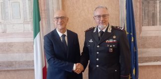 Il prefetto Roberto Bolognesi riceve in Prefettura il generale dell’Arma Giuseppe De Riggi
