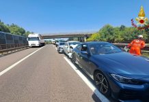 Mantova, tamponamento tra sei auto sull’A22: dieci feriti. Coda di 4 km