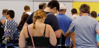 Usa, operai tranciano cavo della fibra ottica in un cantiere: voli sospesi nei principali aeroporti della costa orientale