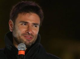 Alessandro Di Battista, come sta dopo l’operazione: è sedato e in terapia intensiva