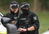 Sventato attentato in Gran Bretagna, esplosivi vicino a una base Raf a Fairford: chi sono i 5 arrestati