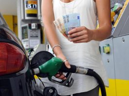 Carburanti, aumenti non si fermano. “Pieno gasolio 40 cent in più in un giorno”