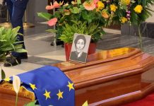 L’addio a Emma Bonino, oggi dalle 10 alle 19 riapre la camera ardente in Campidoglio